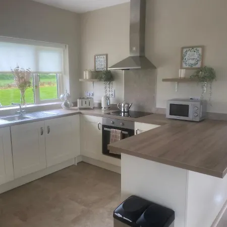 아파트 Ard Alainn Lodge, Adorable Setting, Scenic Views Piltown